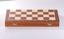 Load image into Gallery viewer, 18.5" Economical Tournament and Club Wood Chess Set
