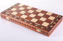 Load image into Gallery viewer, 19&quot; Consul Wooden Chess Set
